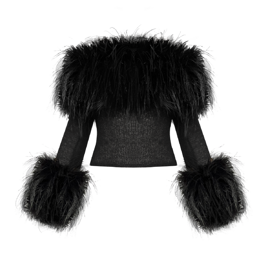 Black sweater with fur and long sleeves