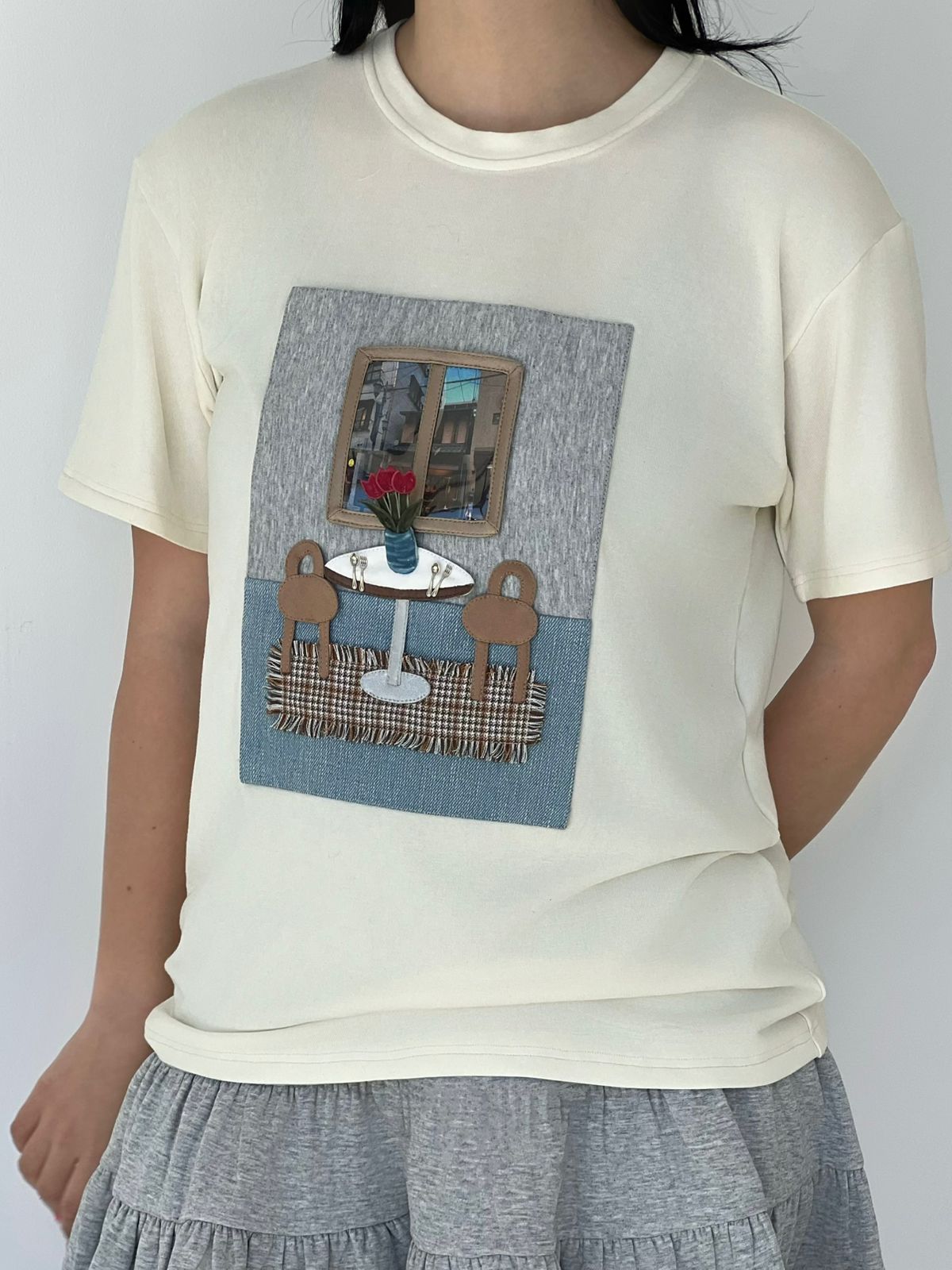 Beige cotton T-Shirt with embroidered pieces