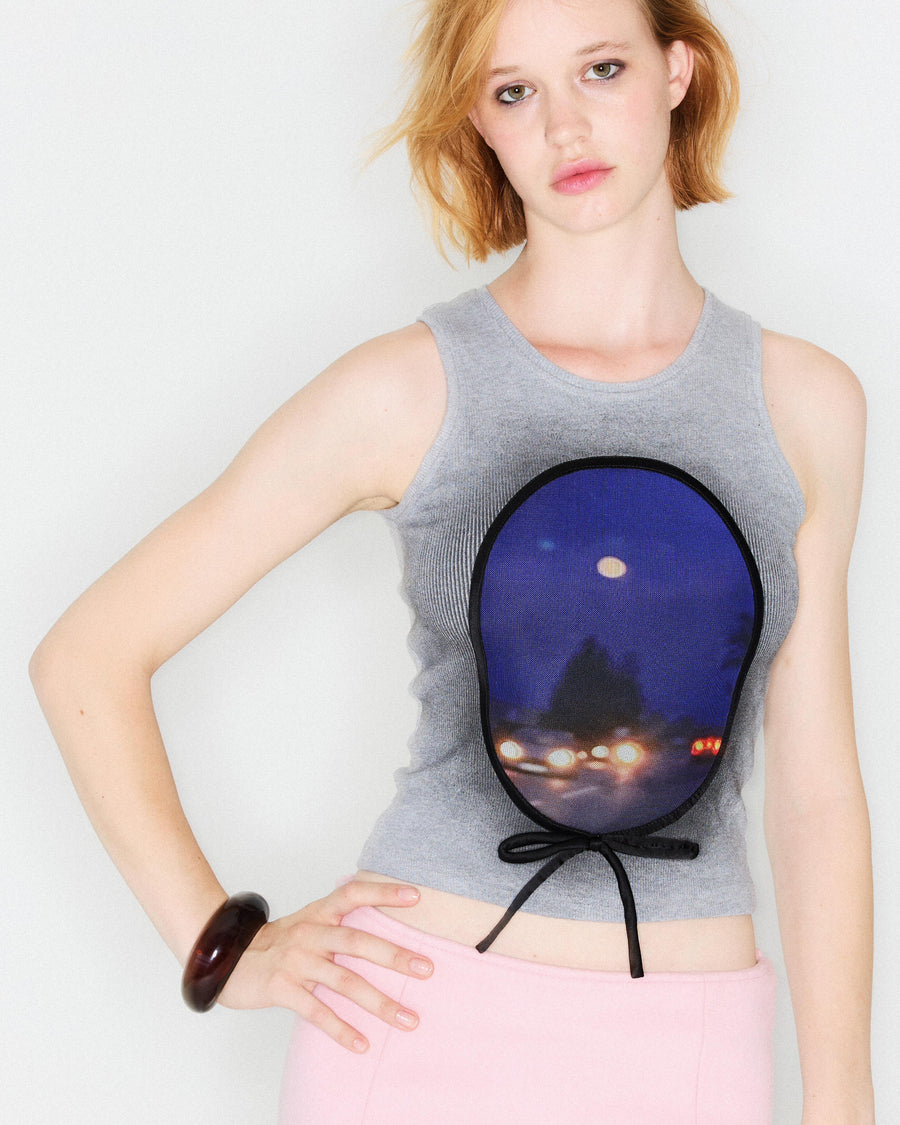 tank top with night like picture embroidered